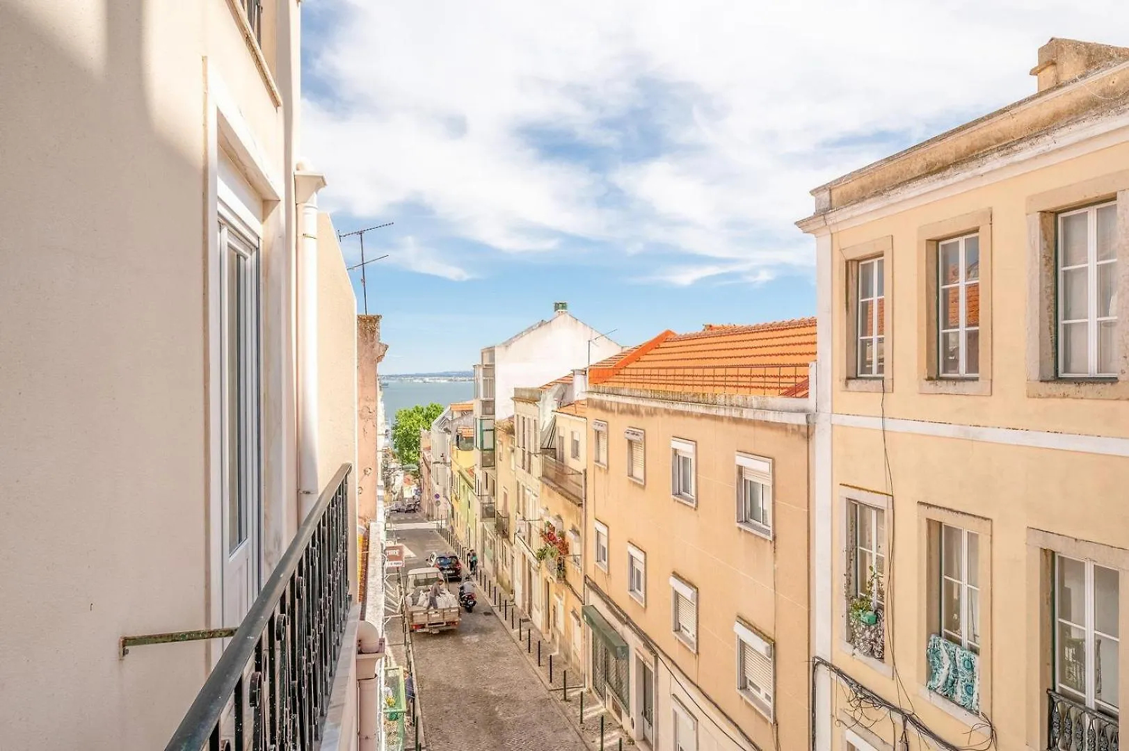 Guestready - Lush Atmosphere In Lisbon Apartment